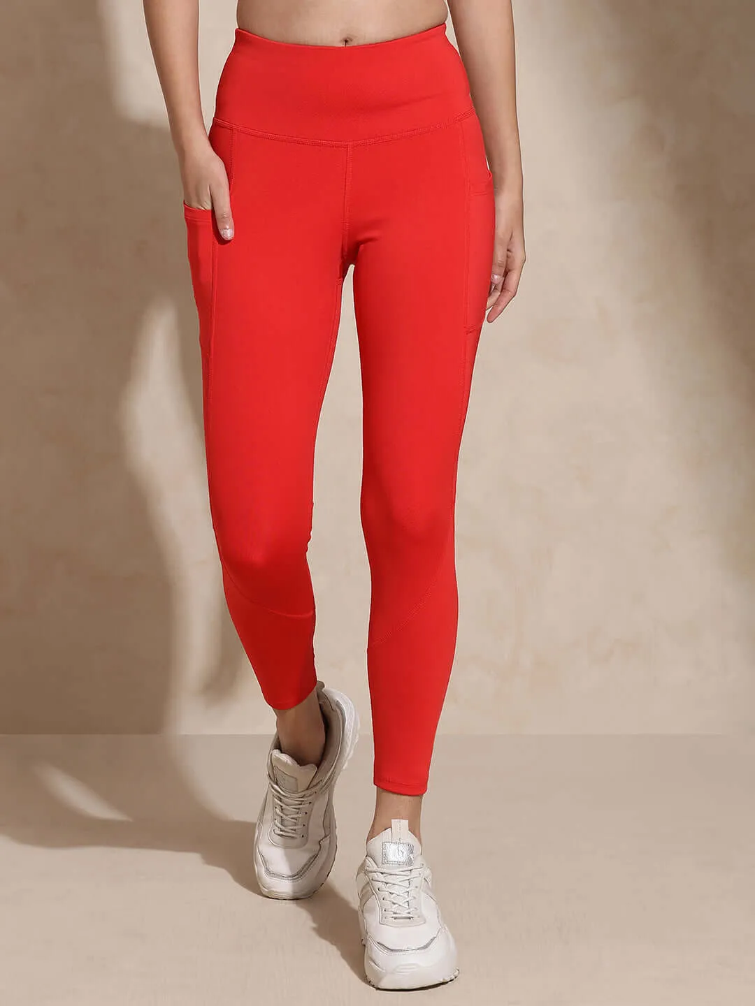 Aura Leggings Red