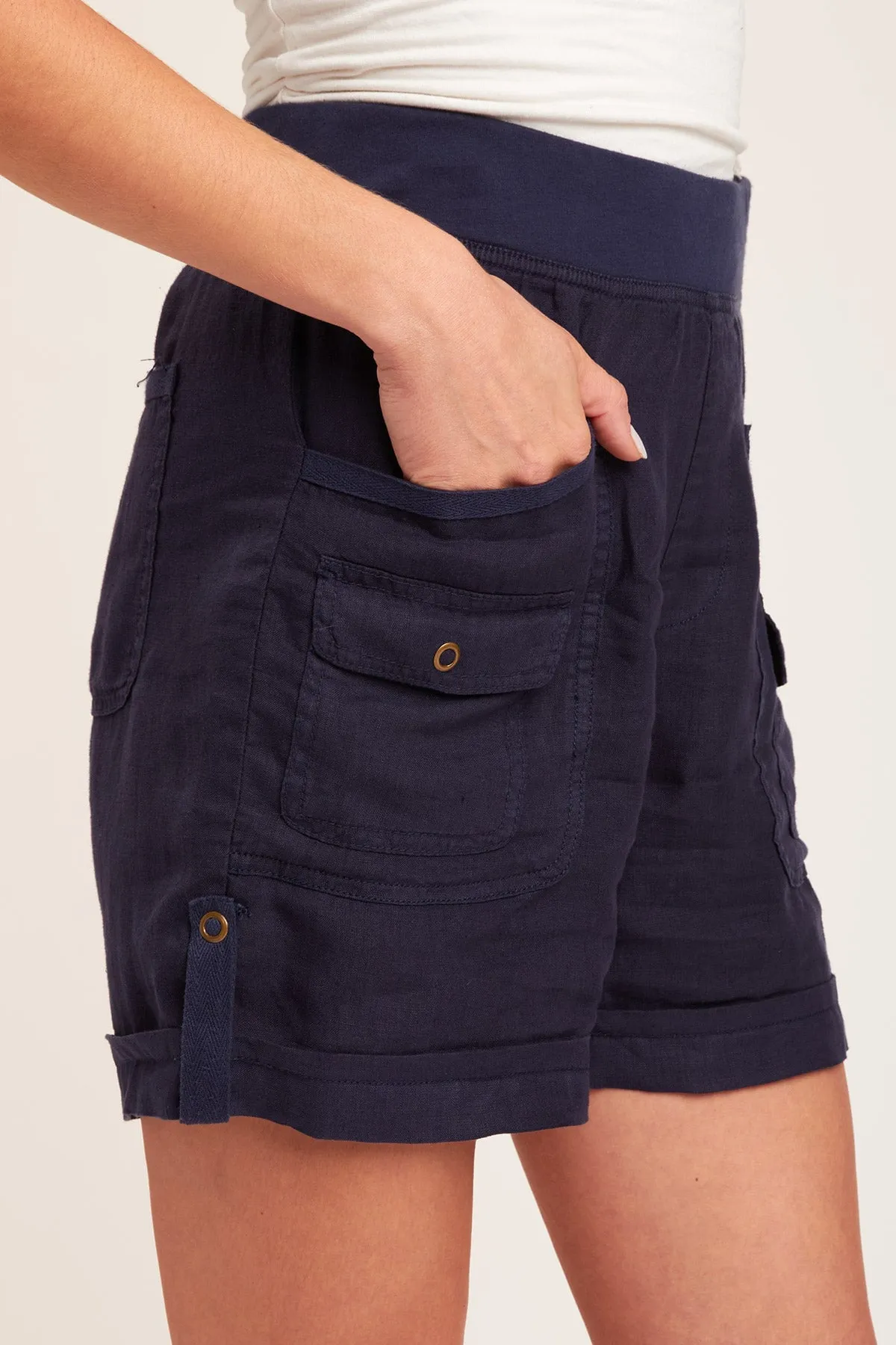 Avie Short