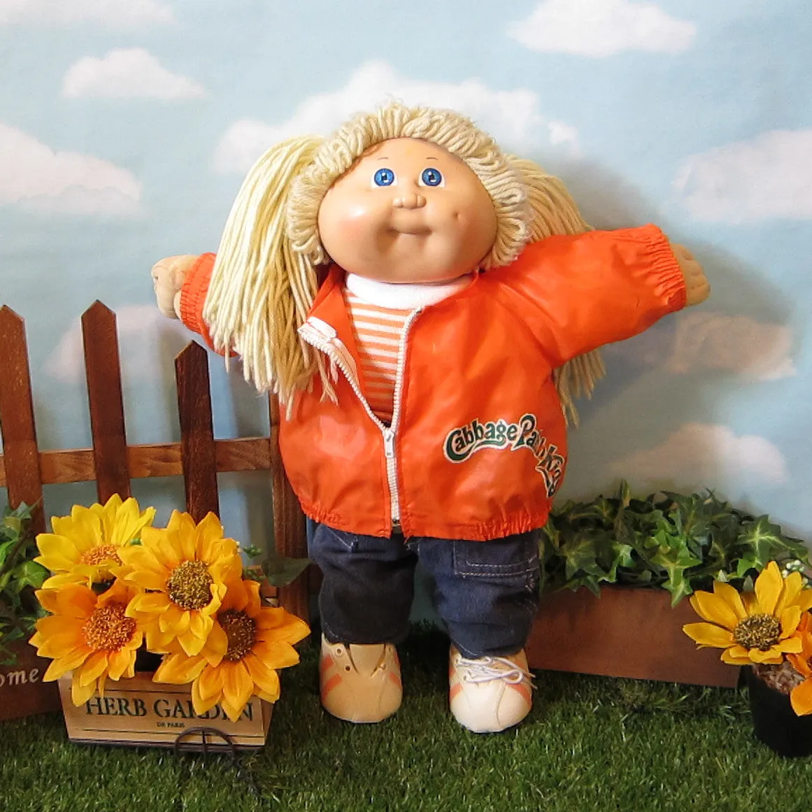 Cabbage Patch Kids Doll - Girl, Blonde Hair, Blue Eyes, Dimple