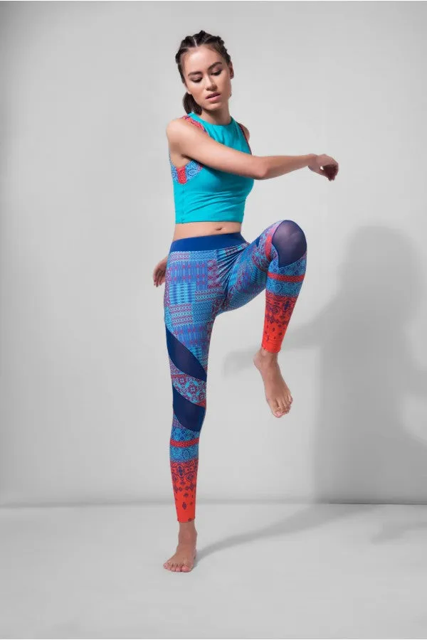 Monochromatic Kick It Leggings