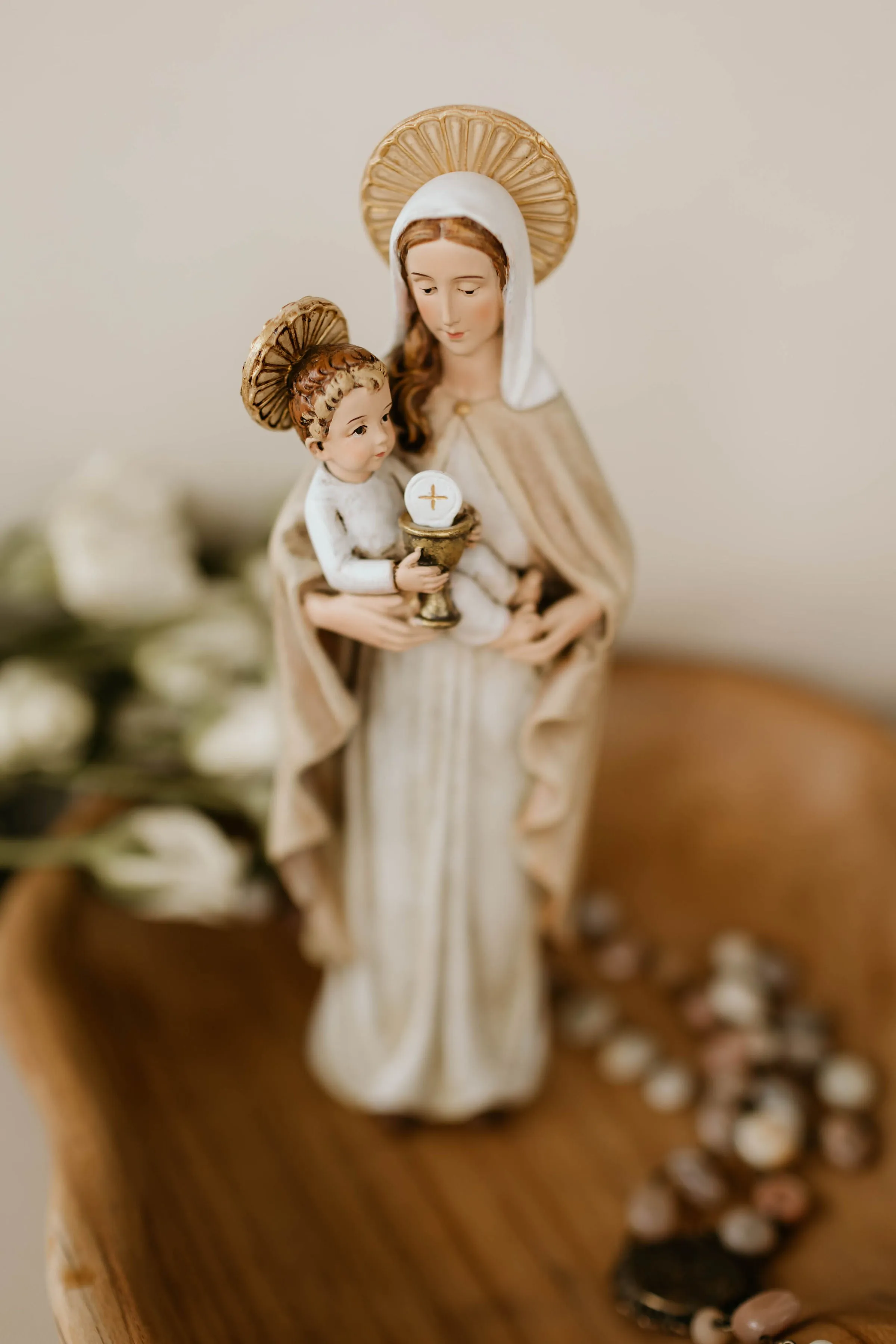 Virgin Mary Eucharist Statue